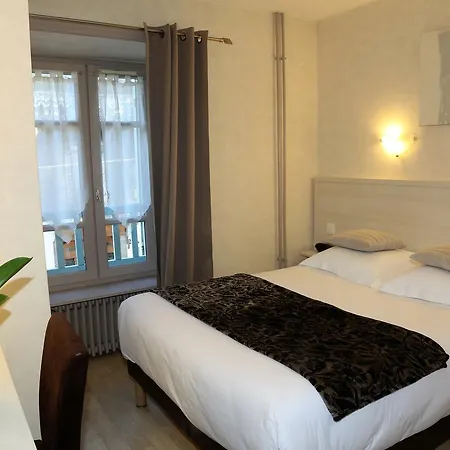 Logis L'ecu De France 3* Mauriac (Cantal)