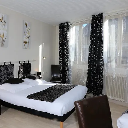Logis L'ecu De France Hotel Mauriac (Cantal)